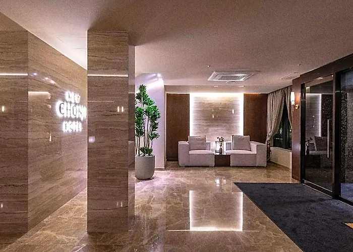 Hotel New Chonji 3*