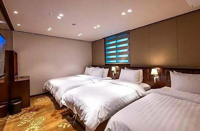 Hotel New Chonji 3*