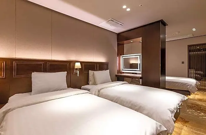 New Chonji 3* Seoul